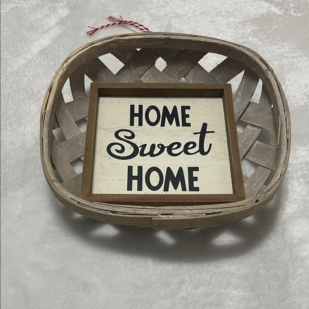 Home Sweet Home Sign with Basket